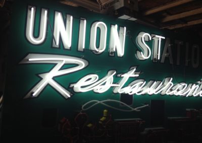 Union Station Restaurant – White Neon Sign Restoration