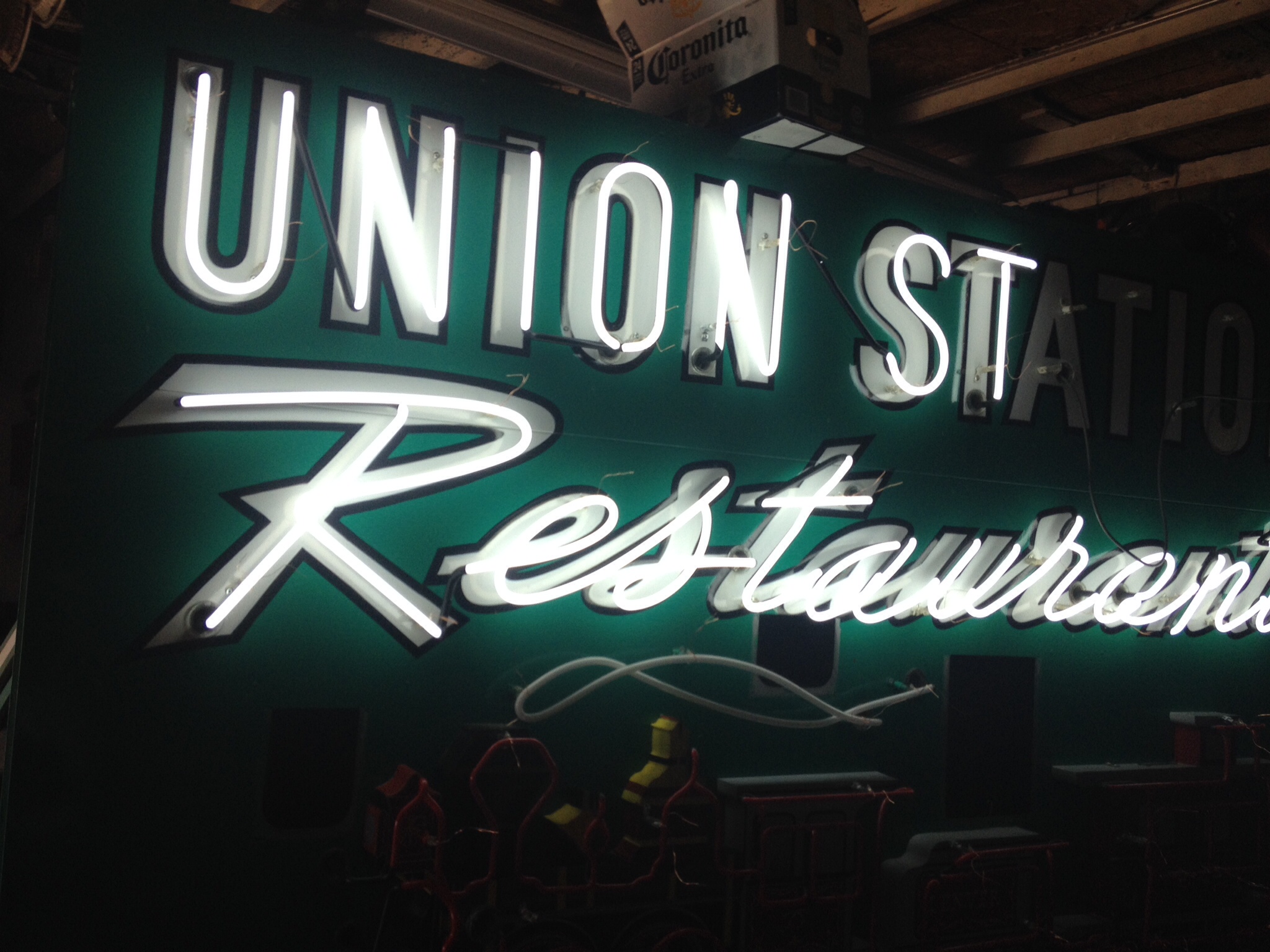 Union Station Restaurant - White Neon Sign Restoration