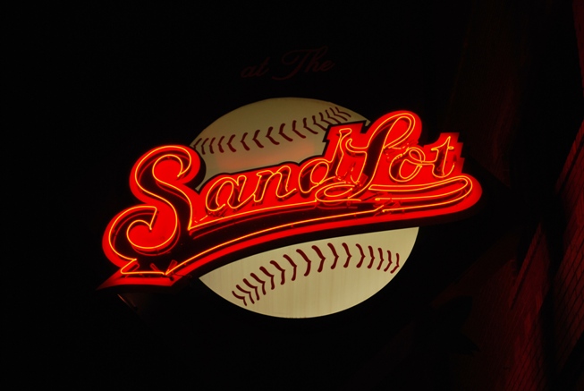 Lot - St. Louis Cardinals Neon Sign